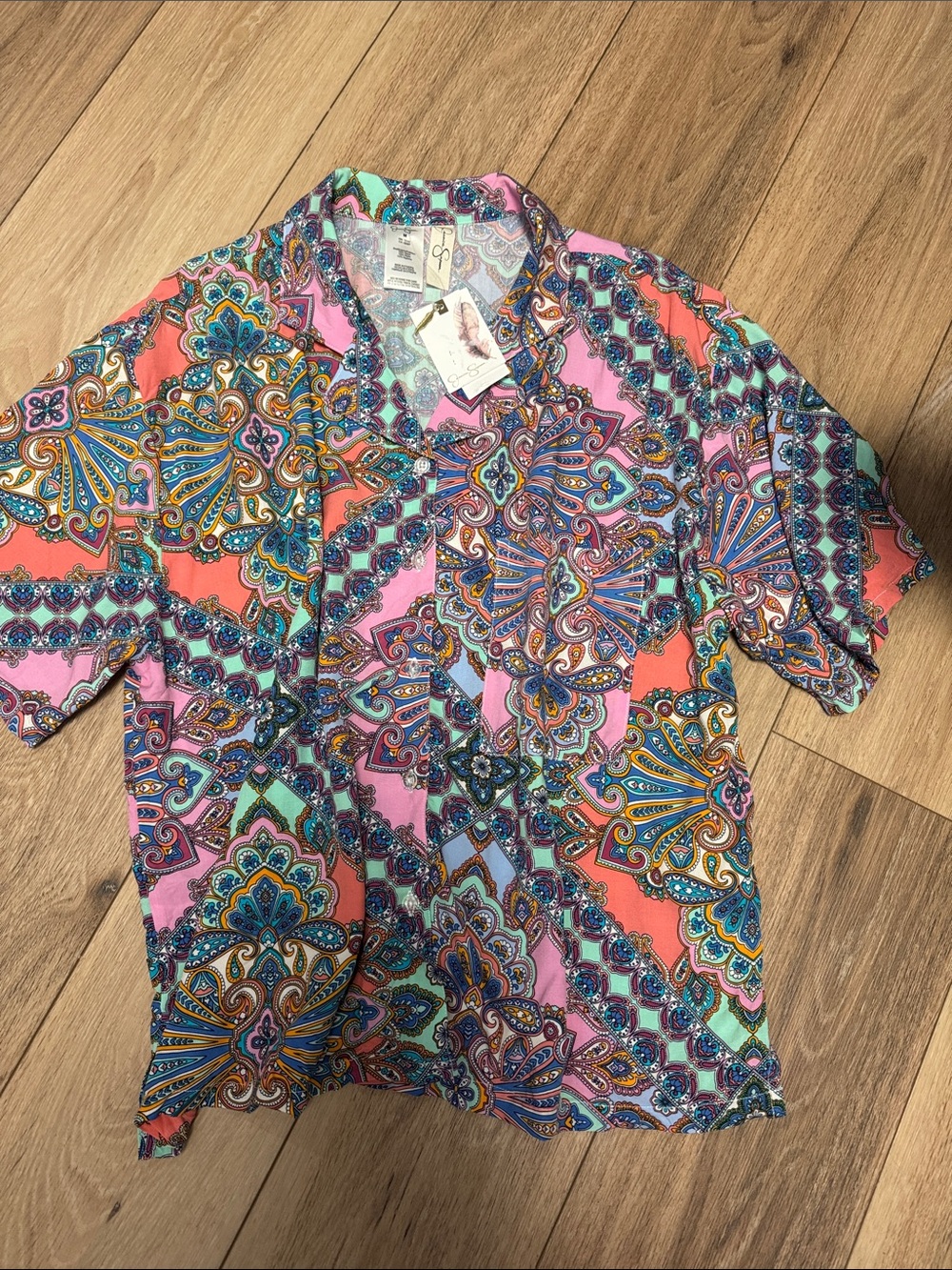 JESSICA SIMPSON Vibrant PAISLEY MULTI COLOR  RAYON OVERSIZED coverup SHIRT